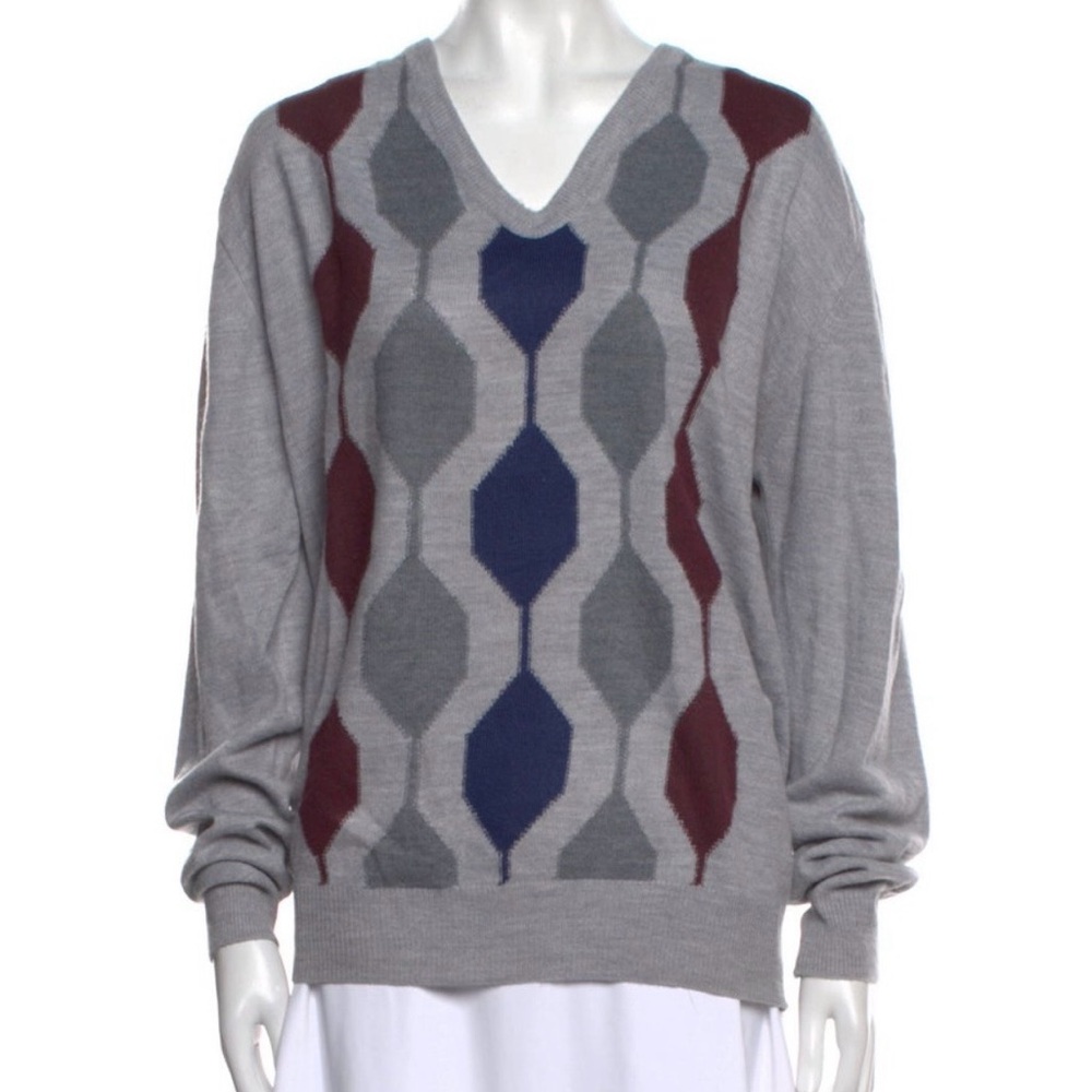 Christian Dior grey sweater Size
XL Christian Dior Pullover
